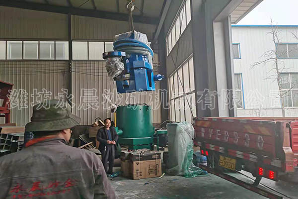 江西離心機(jī)發(fā)貨現(xiàn)場(chǎng)(圖2)