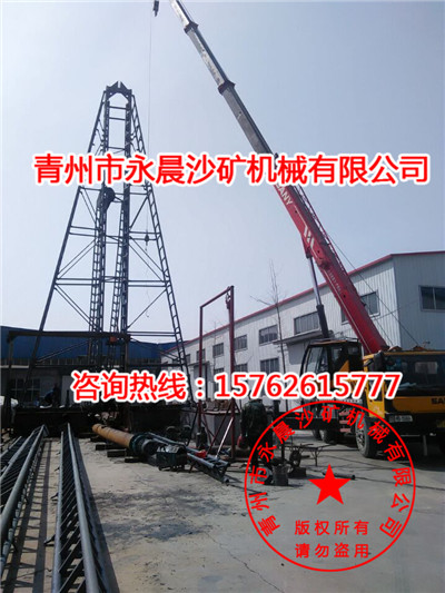 鉆探式淘金船拆卸待發(fā)貨現(xiàn)場(圖1) 鉆探式淘金船拆卸待發(fā)貨現(xiàn)場(圖1)