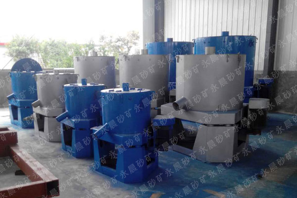 水套式離心機(jī)車間一角現(xiàn)貨供應(yīng)(圖1) 水套式離心機(jī)車間一角現(xiàn)貨供應(yīng)(圖1)