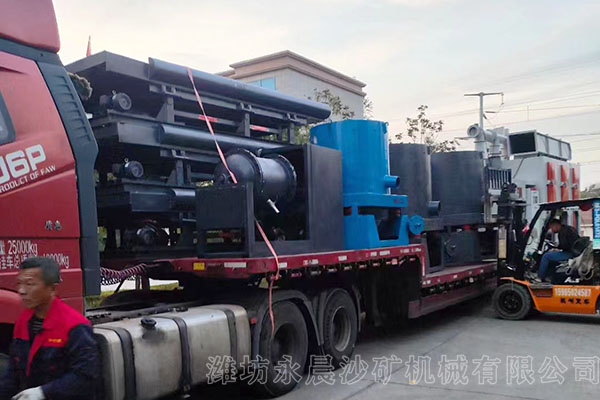 發(fā)江西石城的選金離心機(jī)、鼓動(dòng)溜槽、混汞機(jī)、蒸汞器(圖6)