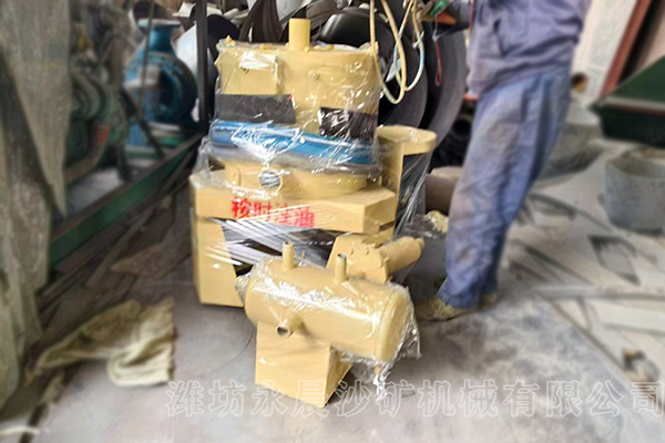 發(fā)往河南鞏義的選金離心機(jī)(圖1)
